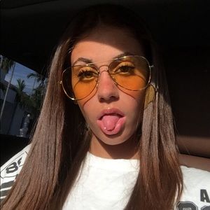 Meet your Posher, Sofia